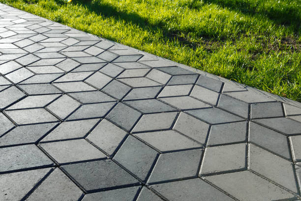 Best Residential Driveway Paver Services  in Hawaiian Gardens, CA